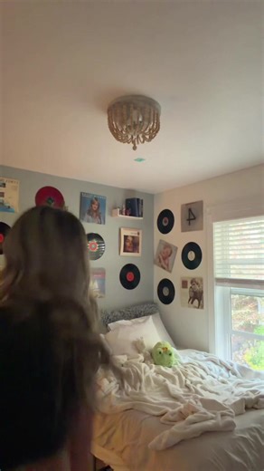 got me lifting up her skirt #fyp #dance #viral #blowthisup #foryoupage