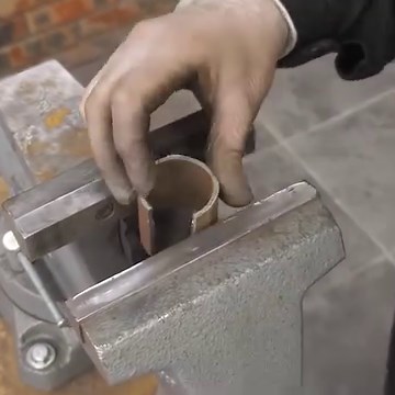 Building a Pipe Bender with a Hydraulic Jack | DIY & Crafts