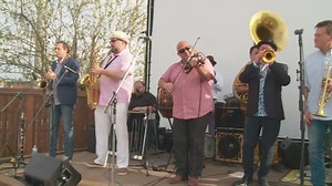 New Orleans Nightcrawlers wins first Grammy award
