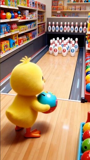 Little Duck Gets Kids' Bowling! Living Room Turns Alley, Siblings Cooperate to Strike!