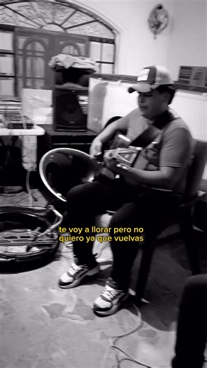 Yadir Torres on Instagram: "“Llorando y tomando” Yadir Torres……💔 . . si les gusta este cover compartan mucho los amaría mucho más que ayer 🫶🏻 #cover #calibre50"