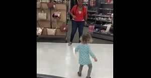 Target Employee Has an Adorable Dance-Off with a 2-Year-Old Little Girl - Video