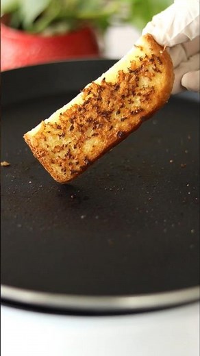 Crispy Roasted Garlic Bread Toast Recipe | Easy & Flavorful Snack