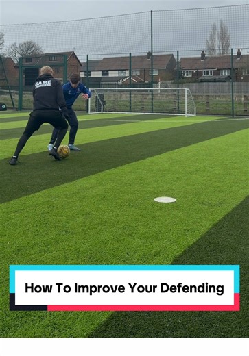 Here’s 3 ways to improve your 1v1 defending 💪 1️⃣ Unopposed footwork patterns 2️⃣ Live 1v1 defending 3️⃣ Position specific 1v1 defending Message to train with us & follow for more videos ⚽️ #footballcoaching #footballtraining #1to1coaching #defending #defender