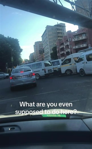 South Africa Traffic Chaos: Taxis Behaving Badly
