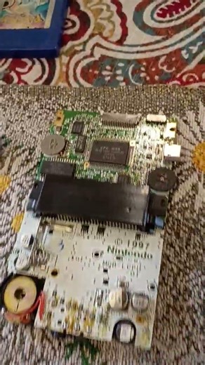 new shell on the way gameboy pocket Reshell coming going to be gold took 2 minutes to fully assemble