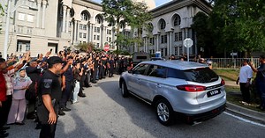 Judge questions AGC's silence on Najib's house arrest addendum [WATCH] | New Straits Times