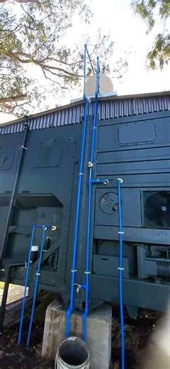 instalación de agua en casa contenedor