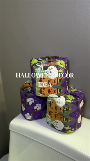 I always do this for Halloween🚽🎃 #halloween #decor #lifehack #diy #bathroom