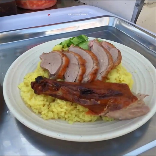 $1.50 Roasted Duck Rice in Phnom Penh 🇰🇭