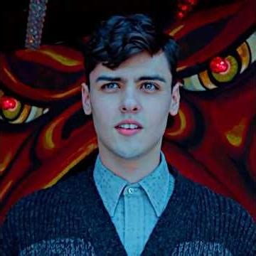 ⟪Miss Peregrine's Home for Peculiar Children⟫The Balloon Girl and the Boy Flying the Kite.⏳🏡 #edit