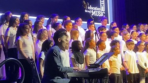 Can’t stop listening to these students who came together from several ETM partner schools to sing so beautifully at our 2023 Gala Celebration. What a magical evening celebrating ETM and the impact of music education! #ETMGala #SupportTheArts #MusicInOurSchools #MusicEducation #MusicForAll #EducationalEquity #MusicEducationMatters | Education Through Music