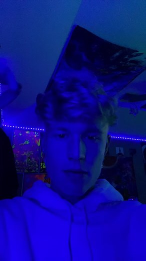 im vibin (@vibe4theday)’s videos with original sound - Bryce