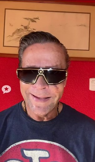 La mejor invitación de Halloween de Alfredo Adame