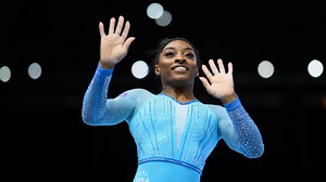 WK turnen | Biles verbijstert turnwereld met extreem moeilijke sprong - “Ze verlegt de grenzen”