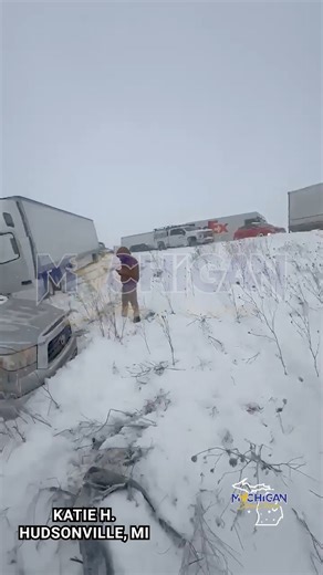 More scenes from the 100 car pileup in Hudsonville, MI on I-196. | Michigan Storm Chasers