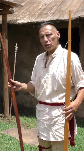 Have you ever used a Cherokee bow? ❤️🪶#cherokeenation #nativetok #bowandarrow #blowdart #cherokeeculture