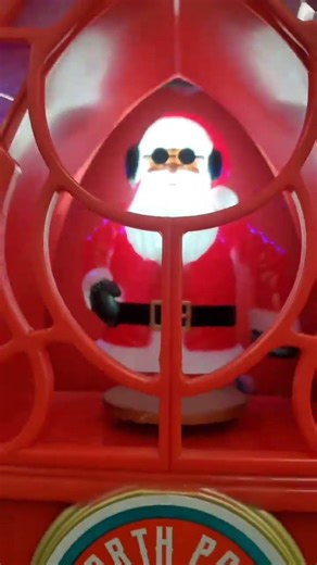 Gemmy 2022 Animated DJ Santa Radio