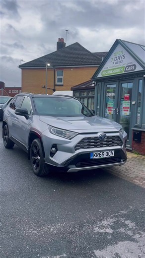 ✨ Toyota RAV4 Dynamic 2.5 Hybrid AWD Automatic | SUV | 75,338 miles | Hybrid efficiency 👉 Full details: https://www.bournemouth-cars.co.uk 📞 Call today: 01202 744447 #fyp #toyota #toyotarav4 #hybrid #suv