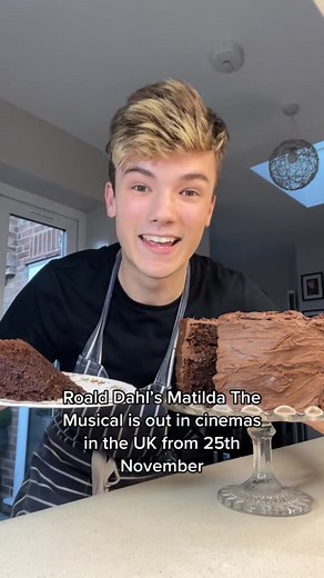 Recreate Bruce's Chocolate Cake from Matilda The Musical | Tutorial