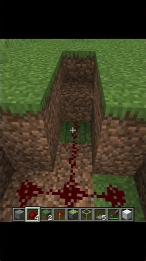 Easiest 2x2 Hidden Door! 🚪✨ #minecraft #games #redstone