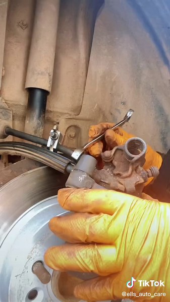 Replacing Rear Caliper on Volvo V50