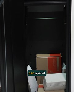 We don’t shop like it’s 1995 so why should we receive mail like it? Stonemore is the mailbox reimagined for online orders. ✅Locks automatically when packages are dropped in ✅Spacious enough for multiple packages ✅Sends mail & receives packages Upgrade your home today 👉 | Stonemore Home