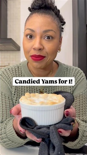 It’s still February 😉 make Candied Yams aaaalllll year with this easy recipe! #easyrecipe #sweet