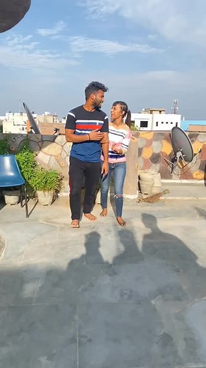 Hamari chhoriya chhoro se km h kiii🙈😎@noddy.lly_ @snehasharma7399 #manish #ghrbaithoindia #champibeats #expressionchallege #foruyou #stayathome