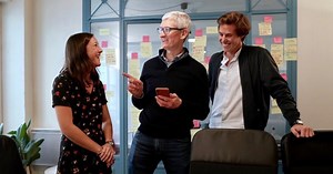 Tim Cook visits Paris & Berlin ahead of Brussels privacy event - 9to5Mac