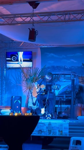 Am 22.11. freuen wir uns auf ein Wiedersehen mit Jan-Luca Ernst beim 1. Weihnachtsmarkt in der Bulliwerkstatt Pirmasens . 👌 | Roman Novák