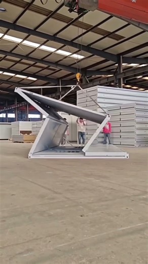 China’s Folding Houses: Lifeline or Trap?