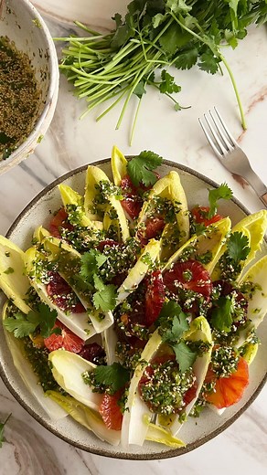 E D E N G R I N S H P A N on Instagram: "Eating salad with your hands is just that much more fun. Just saying. My Citrus Endive Salad - recipe at the link in bio 👆🏼 . . . #salad #recipe #vegan #vegetarian #citrus #bloodorange"