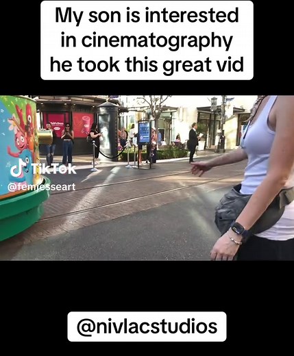 LA life. High fiving my favorite Yo Gabba Gabbalander, Plex. Plex sings like the guy from The B52s. I’ll continue never washing this hand again! My son took this video, find his work at @NivlacStudios #yogabbagabba #yogabbagabbaland #appletv #thegrove #yogabbagabbaplex