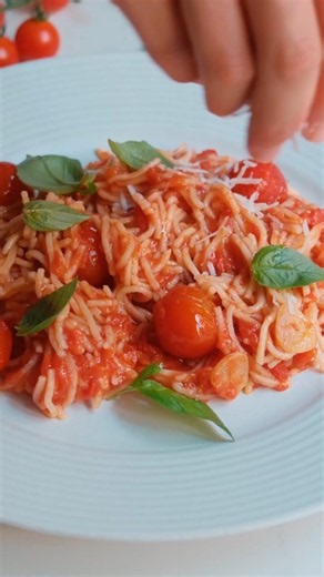 Chickpea Thin Spaghetti with Fresh Tomato Basil – So Fresh & Flavorful!