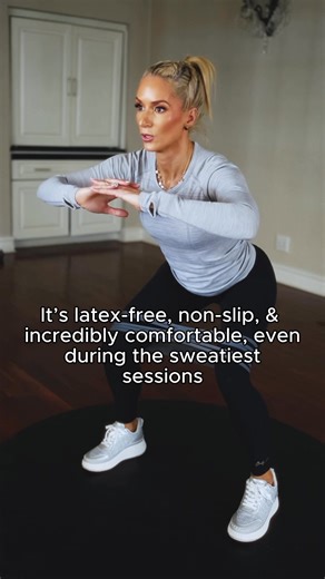 Did you know resistance bands can be MORE effective than weights? 😱 When it comes to sculpting your lower (or even upper) body on the rebounder, nothing elevates your training quite like our bounti Silicone Booty Band! 🤩 Whether you’re on the mat or mid-bounce, it intensifies every move with constant tension & control 💪 Unlike dumbbells, this band challenges BOTH eccentric & concentric muscle movements — so you’re resisting both as you stretch & contract the muscle 😅 The result? 🤔 More acti