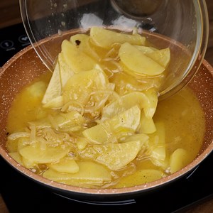 Spanish Omelette with 3 Ingredients! | My CookBook