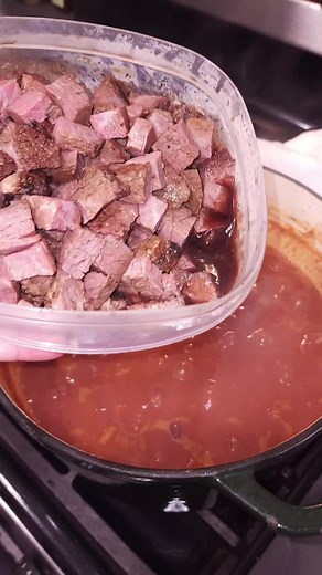 Tri-Tip Chili #ChiliRecipe #TriTip #RecipePreview #Beans #BeanChili #TriTipChili #BeefChili #Homecook #cookingwithamandajones