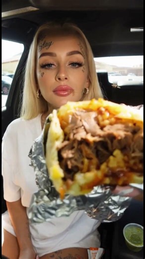 Eating Burrito MUKBANG ASMR