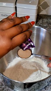 Let's make chicken and mushroom pizza #pizzarecipe #homemadepizza | Sinolwazi April
