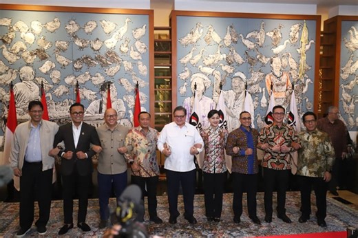 Airlangga Buka Suara Soal Moody's Pangkas Outlook Peringkat Utang Indonesia Jadi Negatif