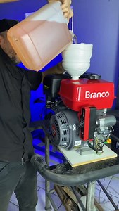 Esse é um motor estacionário que vou construir meu KartCross. Hoje foi o dia de dar a primeira partida nesse motor #diy #facavocemesmo #ferramentas #maker #boxerday2025 #boxerday #kart #kartcross | Planeta Di Vieira
