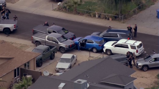 Woman shot after pointing gun at officers in west Phoenix, authorities say