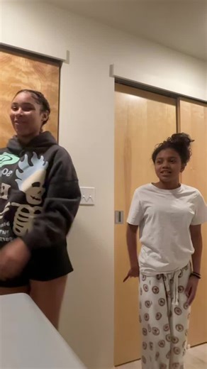 userriri.ii (@userriri27429300926)’s videos with Ringtone Ice Kareem - Plu ♪