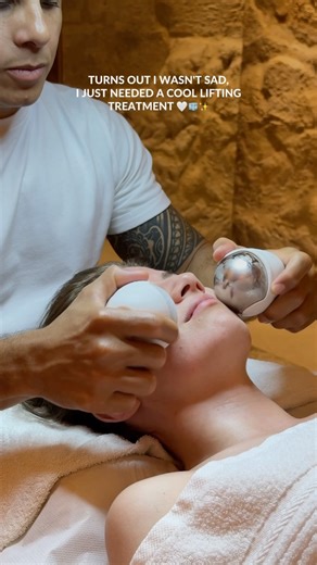 Cool Lifting — instant freshness for your skin. When your skin looks tired, dull, or stressed, Cool Lifting gives it a visible boost — fast and gentle. ✔ Immediate glow ✔ Firmer-looking skin ✔ Stimulates collagen ✔ No pain, no downtime A smart choice when you want results now, without injections or recovery time. 📩 DM to book your Cool Lifting treatment. | thegirls_valletta