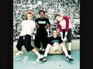 Sum 41 & Tenacious D Christmas Song- "Things I Want" (High quality)