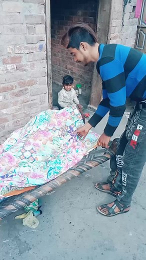 Gulfaam Ali (@gulfaamali3453)’s videos with original sound - Husnain1234