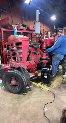 Complete engine rebuild on my 1947 farmall m #farmall #farmallm #classictractor #classictractorfever #agelessiron #redpower #farmlife #restorationprojects