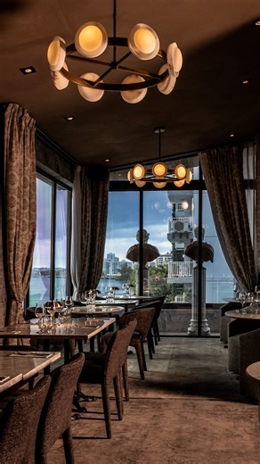 At C’est La Vie, we’re a restaurant, we’re a bar, and we’re the kind of place you arrive at sunset, stay for dinner, and enjoy the night. #CestLaVie #ChefChaymol #PR #PuertoRico #Rooftop #Condado #WeAreCestLaVie | Cest la Vie