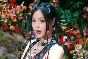 Watch: Soojin Exudes Elegance In Breathtaking Solo Debut MV For "AGASSY" | Soompi